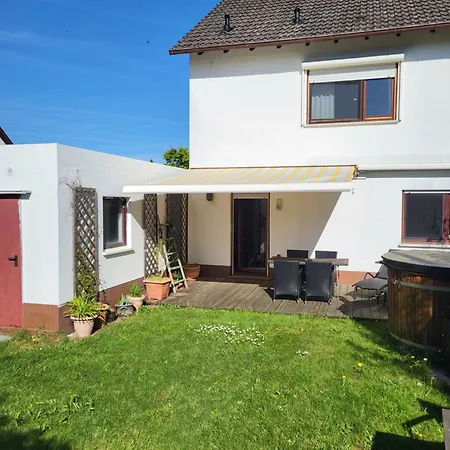 An Der Weinstrasse Lägenhet
