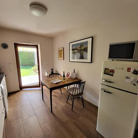 Appartement An Der Weinstrasse
