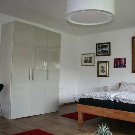 Apartment An Der Weinstrasse