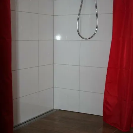 An Der Weinstrasse Apartment Oberotterbach