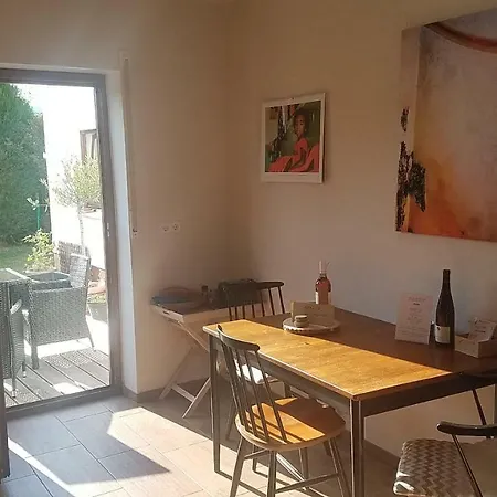 Апартаменты An Der Weinstrasse