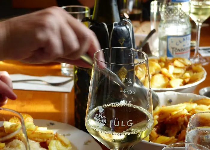 An Der Weinstrasse アパート